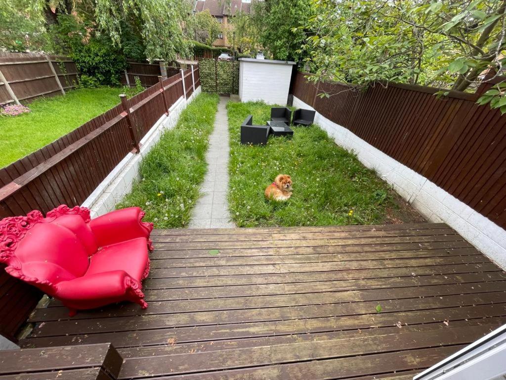 Family Home With Easy Commute To London! Croydon Exteriér fotografie