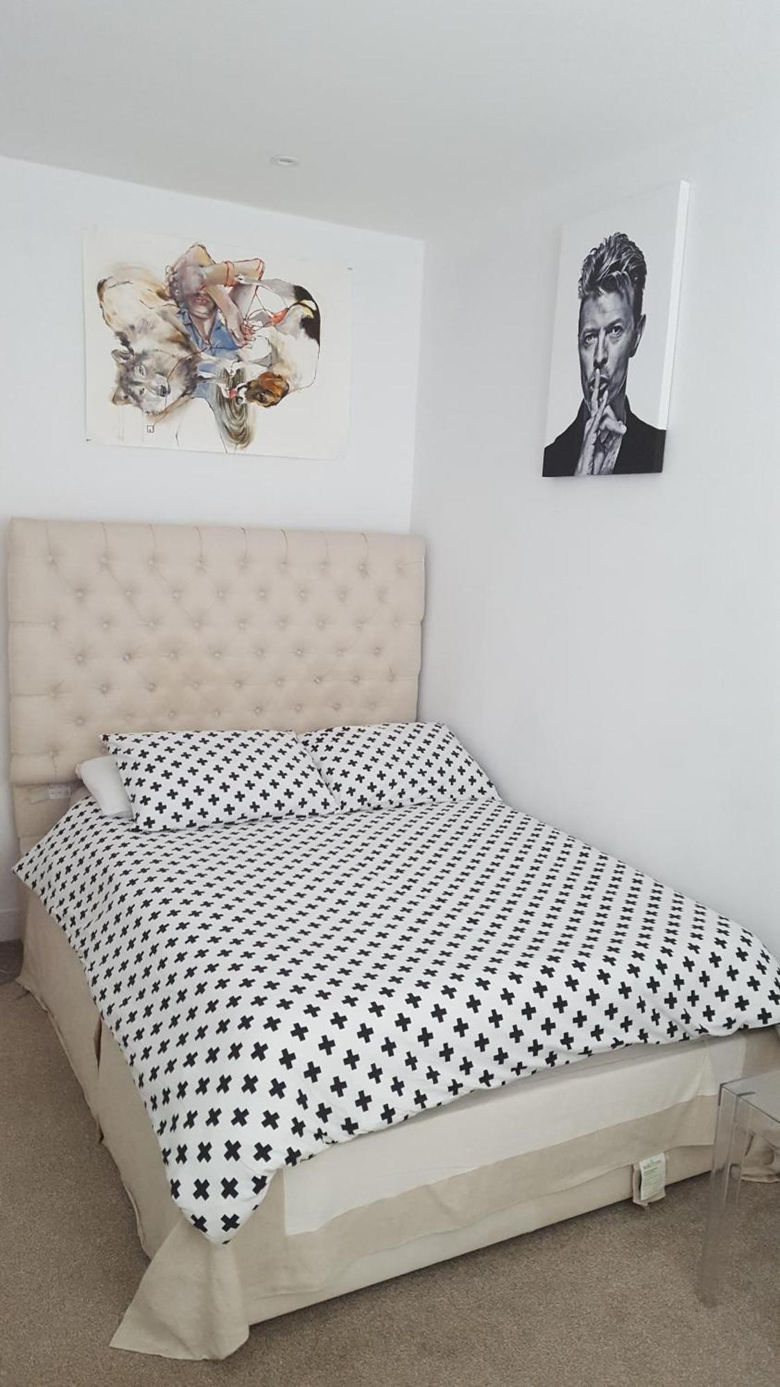 Family Home With Easy Commute To London! Croydon Exteriér fotografie